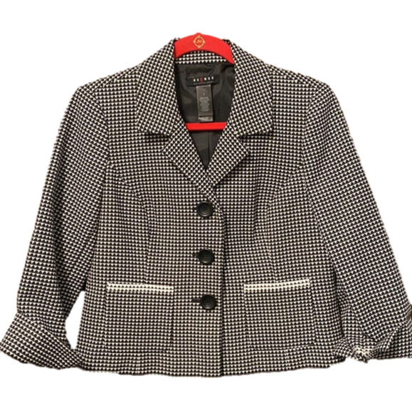 Axcess a Liz Claiborne co. short waisted black and white blazer. - Picture 1 of 8